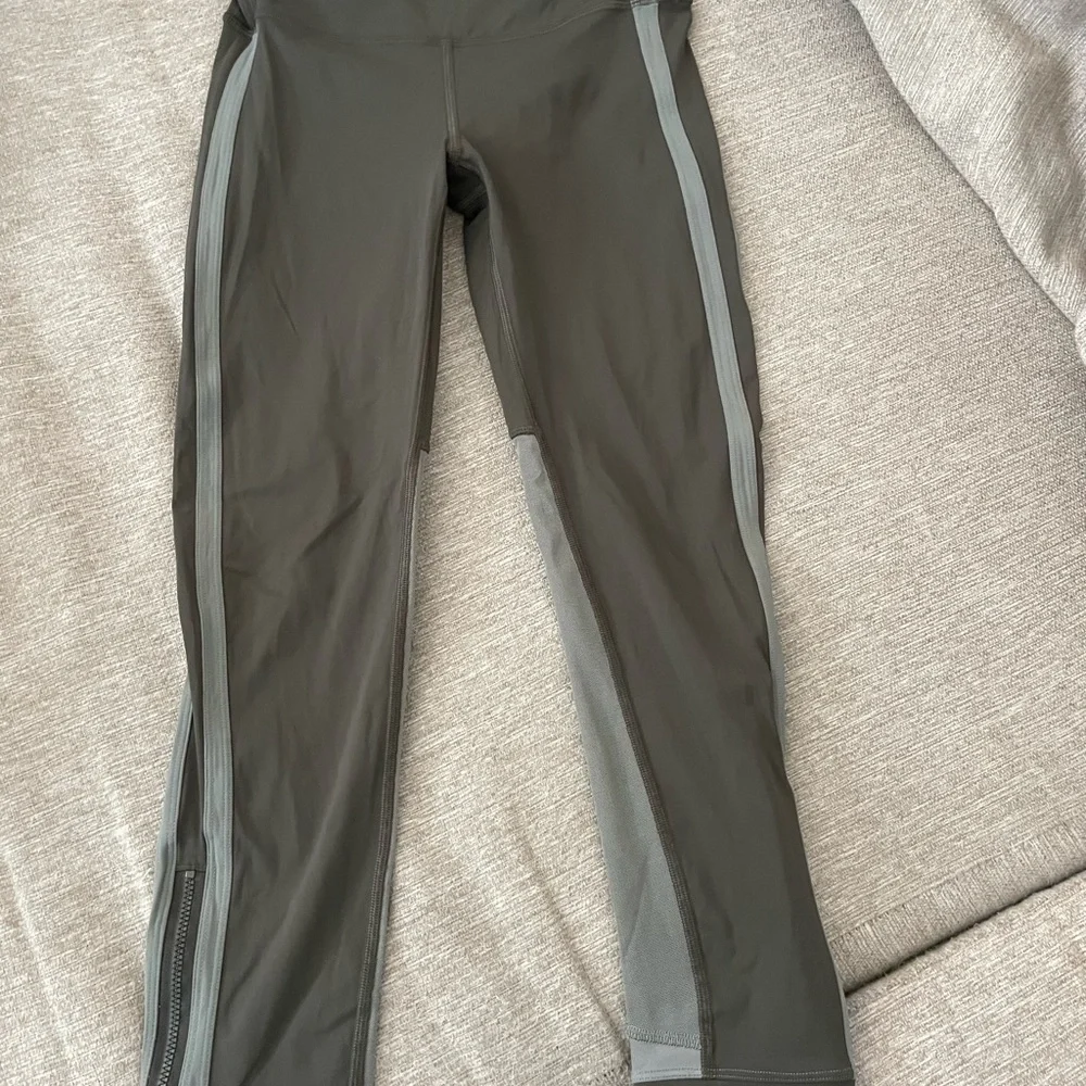 LULULEMON ZIp the Line Nulux leggings 23" Green - size Small / 4 leggings - Picture 3 of 4